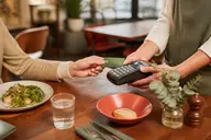 Pourquoi un paiement par carte reste-t-il « en attente » plusieurs jours ?